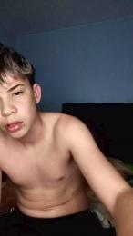 Dervis22 webcam model stream image