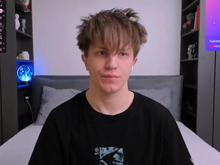 Curtis Crew webcam flirt4free model stream image