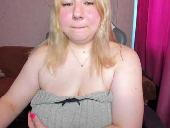 MilkaFoxy webcam model stream image