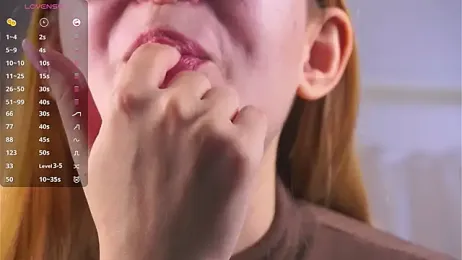 NeliaStarnaud webcam model stream image