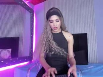 crisevanz18 webcam chaturbate model stream image