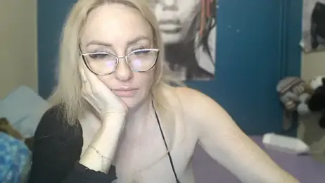 NADINNNE webcam model stream image