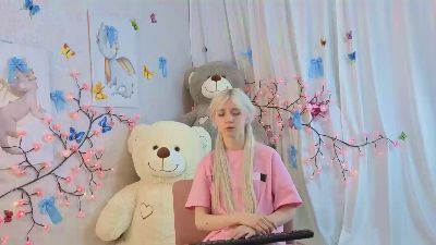 ViollaBoom webcam model stream image