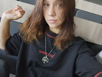 SeeMule webcam model stream image