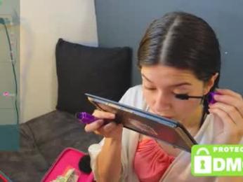 _leiablackley_ webcam model stream image