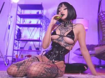 goth_dolll webcam model stream image