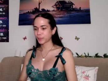 luara_ webcam chaturbate model stream image