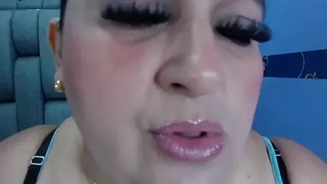 Kerly_Doll webcam model stream image