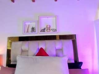 emma-rossee webcam model stream image