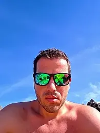 thenakedtraveler webcam model stream image