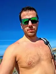 thenakedtraveler webcam model stream image