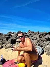 thenakedtraveler webcam model stream image