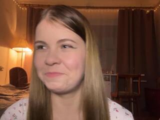 Marci Hutley webcam model stream image