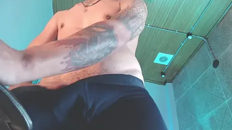 DrakeNeumann webcam model stream image