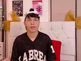 axel_evanss webcam model stream image