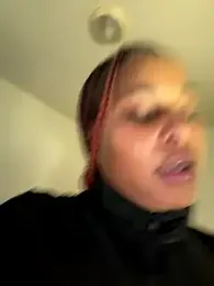 Realwetpussy webcam model stream image