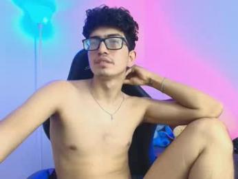 tylerwhiite_ webcam model stream image