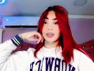 hallyyhott webcam model stream image