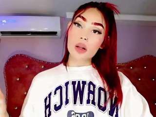 hallyyhott webcam model stream image