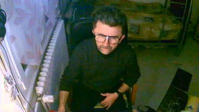 lokoum393 webcam model stream image