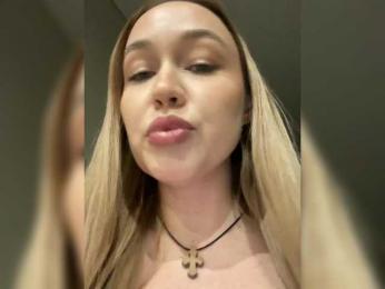 Emili1- webcam model stream image