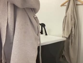 bloomyogi webcam model stream image