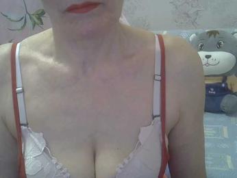 Red-Rose-777 webcam model stream image