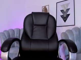 issi-loren webcam model stream image