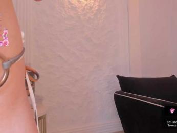 JuanitaClay webcam model stream image