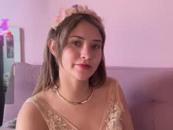 greeicywells webcam chaturbate model stream image