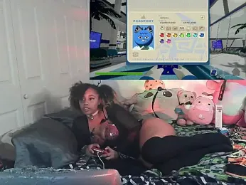 HonneyBunnyXO webcam stripchat model stream image