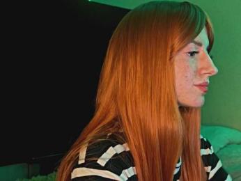 HeyAlise webcam model stream image