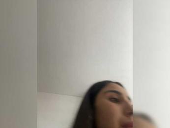 SallyeLeins webcam model stream image