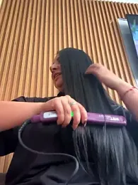 Abril_Luv webcam stripchat model stream image