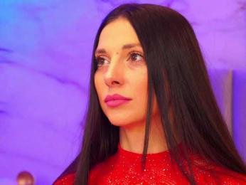 EllyLynn webcam model stream image