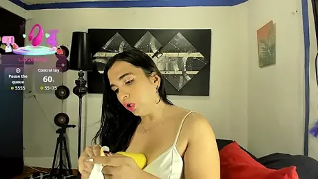 SARAMISHA webcam model stream image