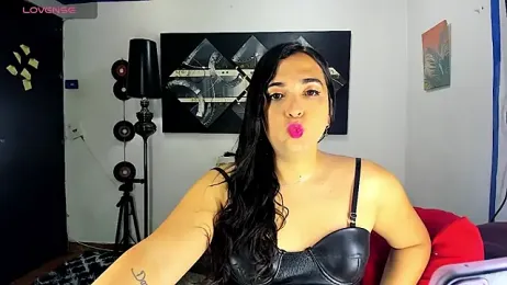 SARAMISHA webcam stripchat model stream image