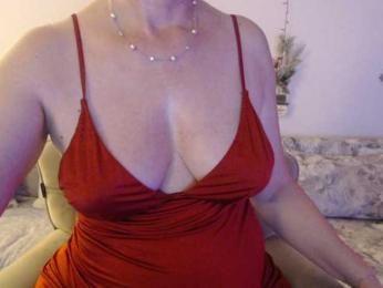 goodSnowQueen webcam bongacams model stream image