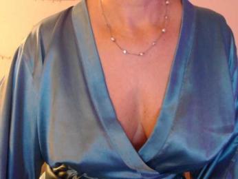 goodSnowQueen webcam model stream image