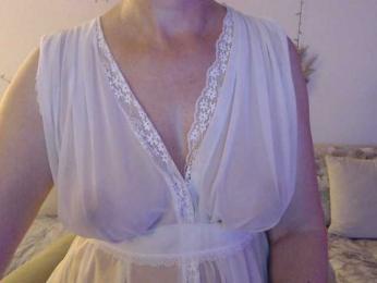 goodSnowQueen webcam model stream image