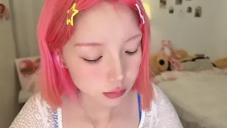 Komorebi-cc webcam stripchat model stream image