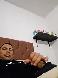 Vini_09 webcam model stream image