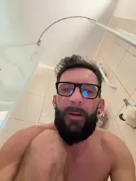 Michel_huge webcam model stream image