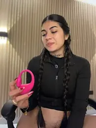 Sarasanders_4 webcam model stream image