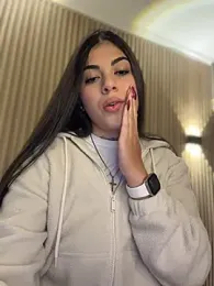 Sarasanders_4 webcam model stream image