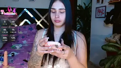 SarithaBunny webcam model stream image