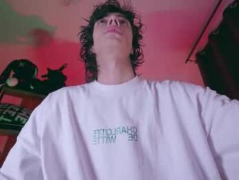 olliver___y webcam model stream image