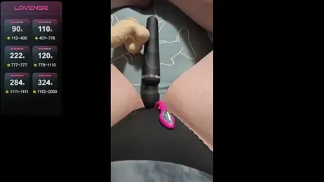 katcclovea webcam model stream image