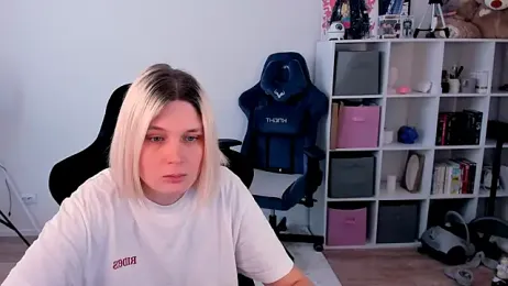 hotblonds webcam model stream image