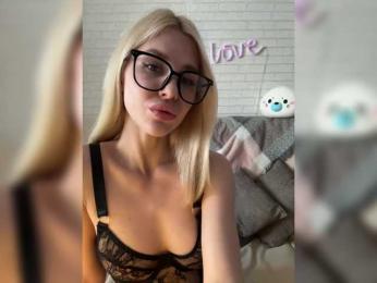 MaripoSSa69 webcam model stream image